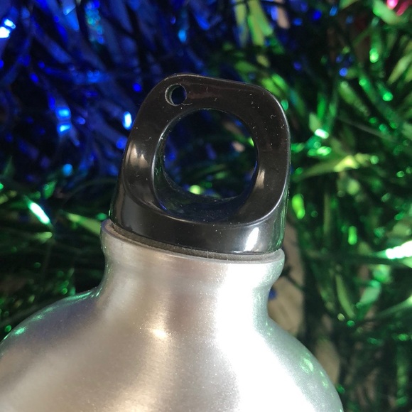 Metal reusable “CHEER” bottle. - Picture 4 of 4